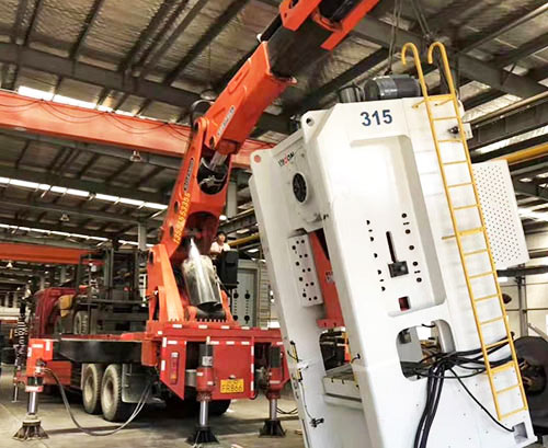 黄陂提升工作效率，选择优质折臂吊租赁服务